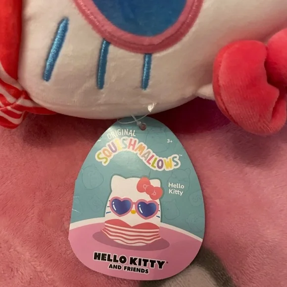 Hello Kitty Summer Squishmallow - Picture 4 of 4